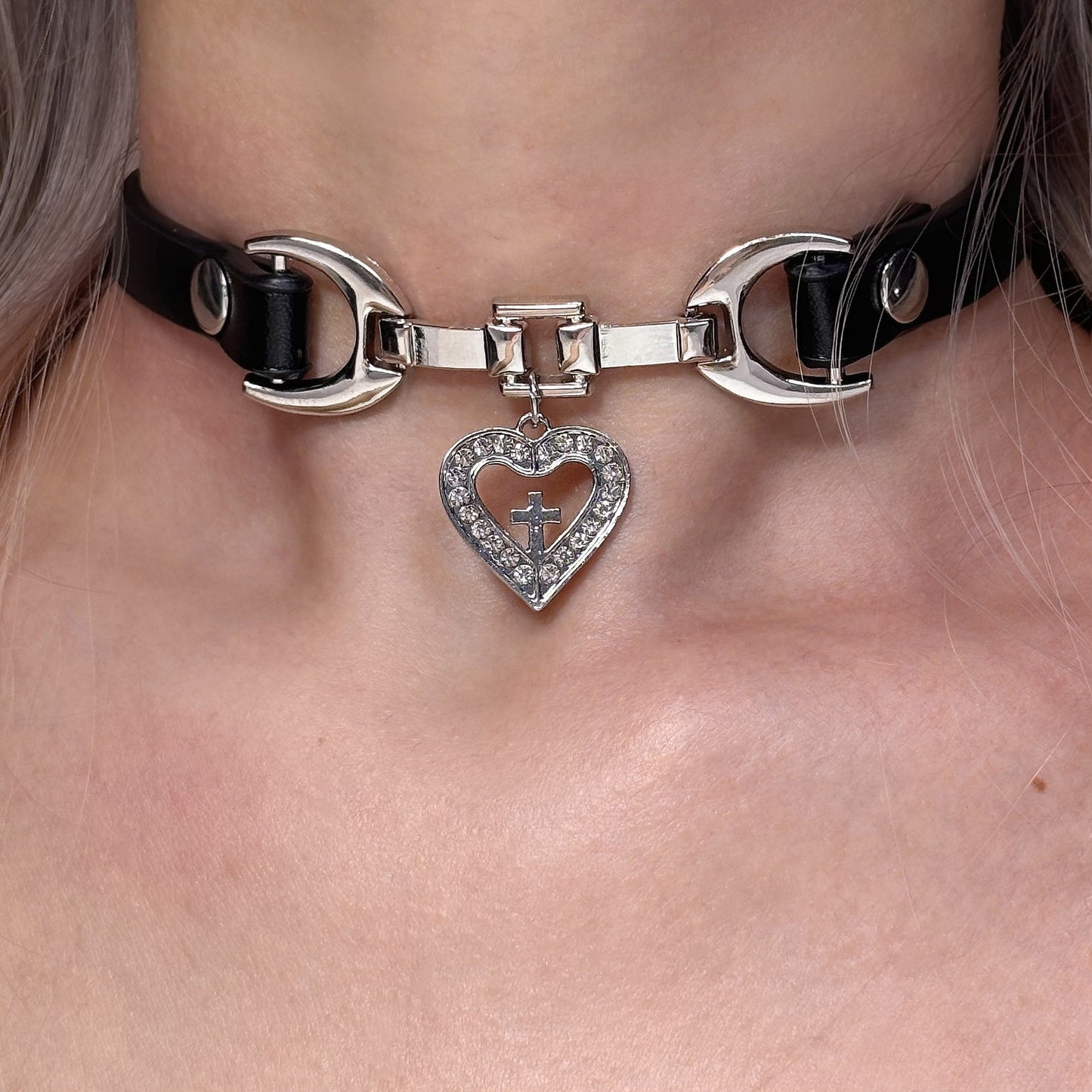 Style Leather Collar Wine Red Cross Clavicle Pendants