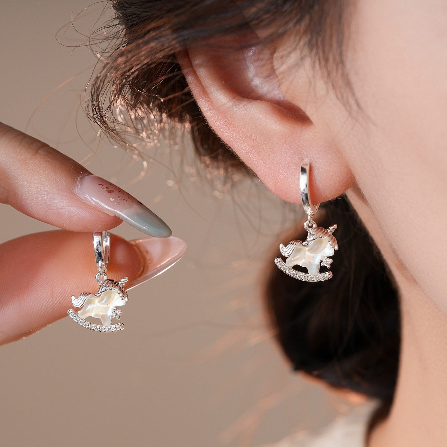 Women's Flocking Pearl Gourd Pony Ear Clip Niche Earrings