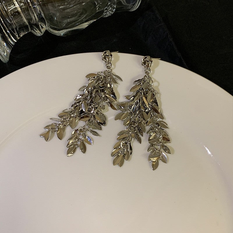 Luxury Fashion Versatile Elegant High-grade Sweet Cool Personality Earrings