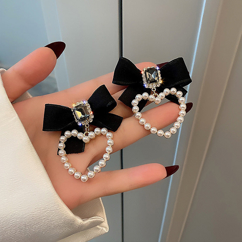 Cute Pearl Bow Large Temperament Heart-shaped Princess Ear Stud Earrings