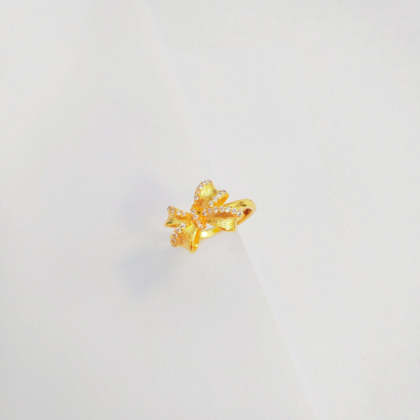 Brass Gold-plated Emblem Bow Vietnam Placer Gold Rings