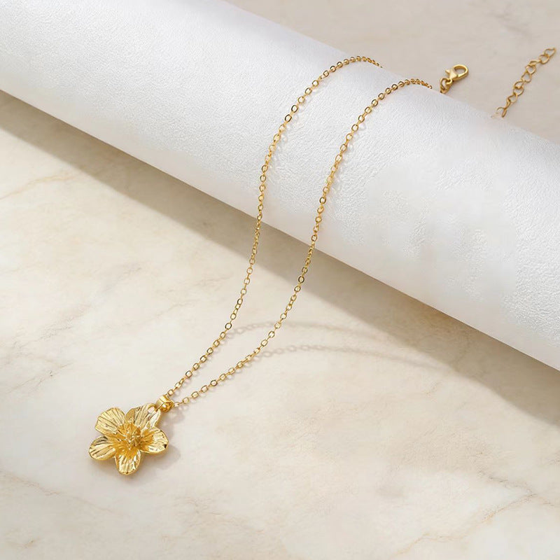 Light Luxury Golden Flower Suite Niche Jewelry Set