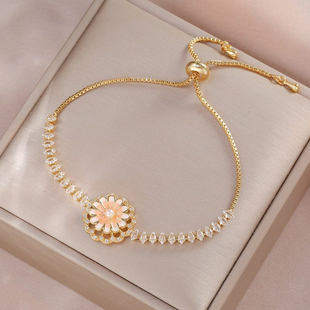 Female Five Petal Flower Fashion Bauhinia Rotatable Bracelet
