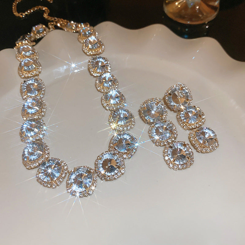 Women's Luxury Minority Clavicle Chain Palace Style Jewelry Set