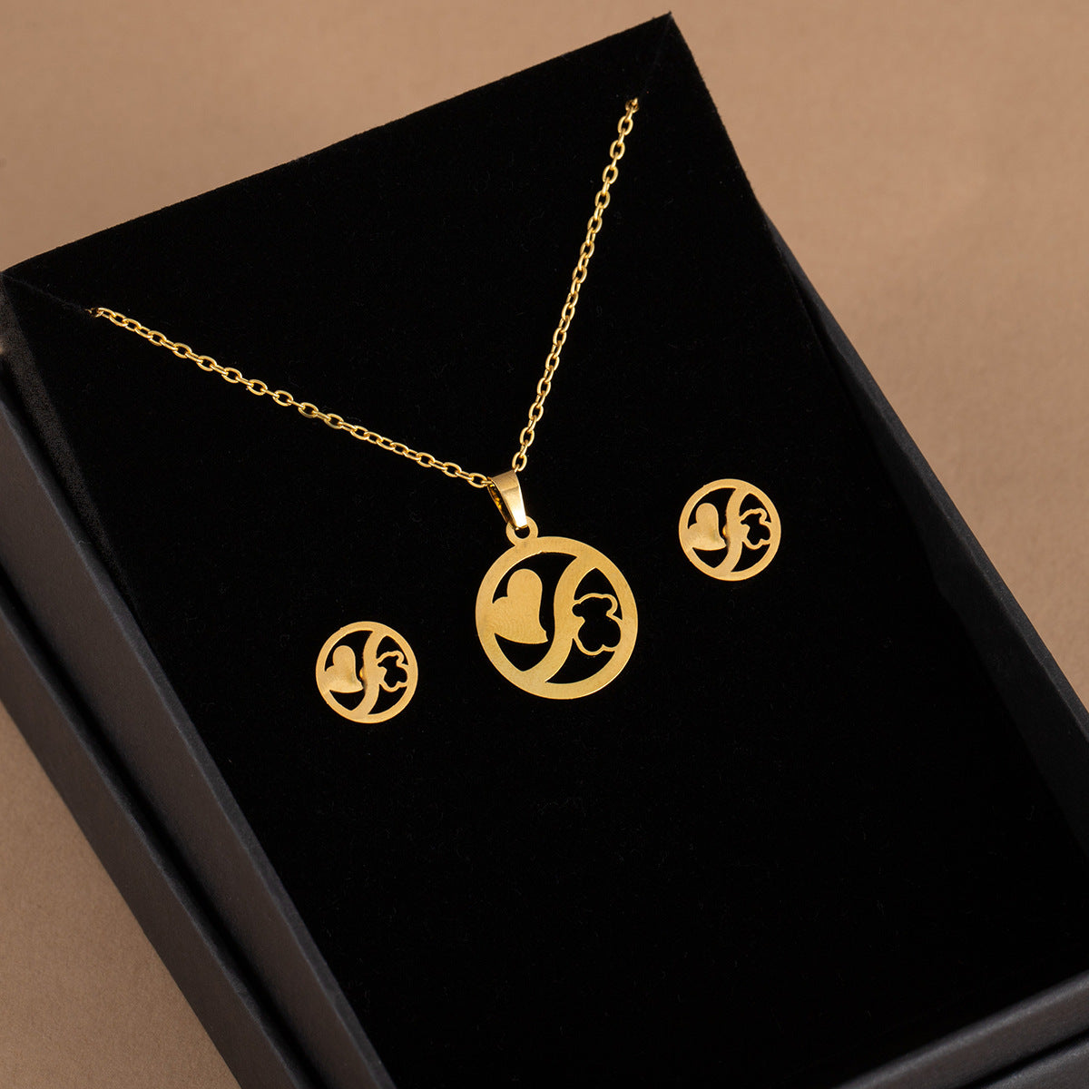 Stainless Steel Design Fashion Suit Metal Style Geometric Heart Necklaces
