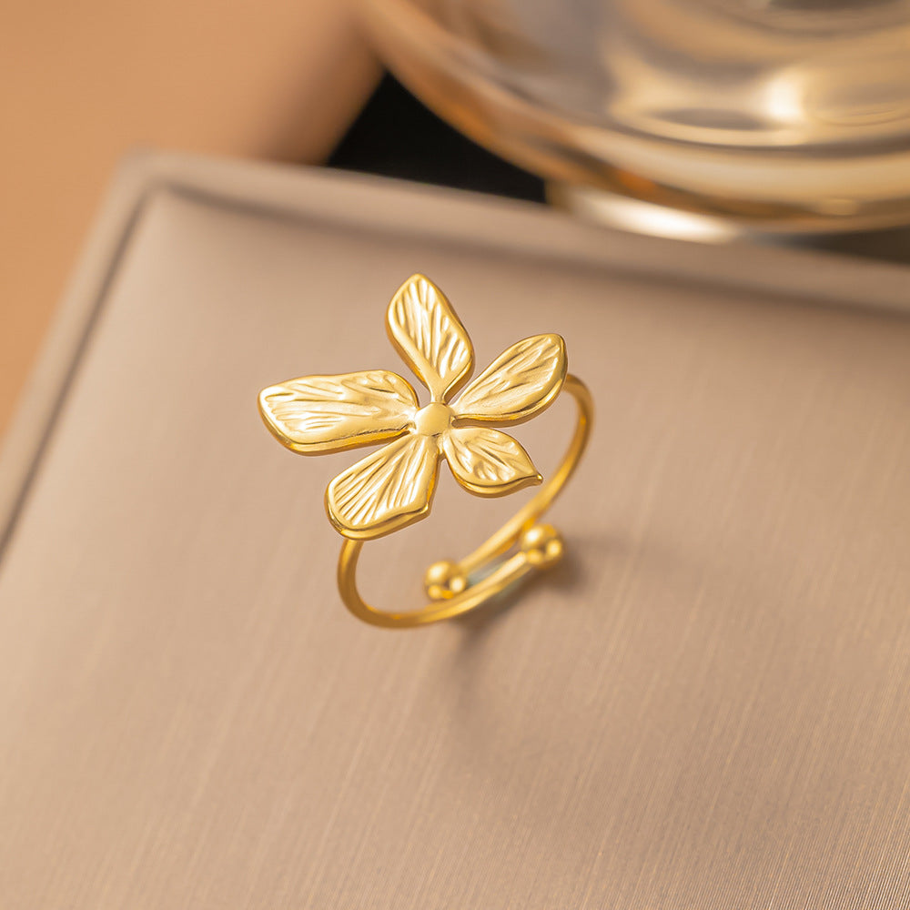 Women's Simple Flowers Niche Design Light Luxury Temperament Titanium Steel Flower Jewelry Set