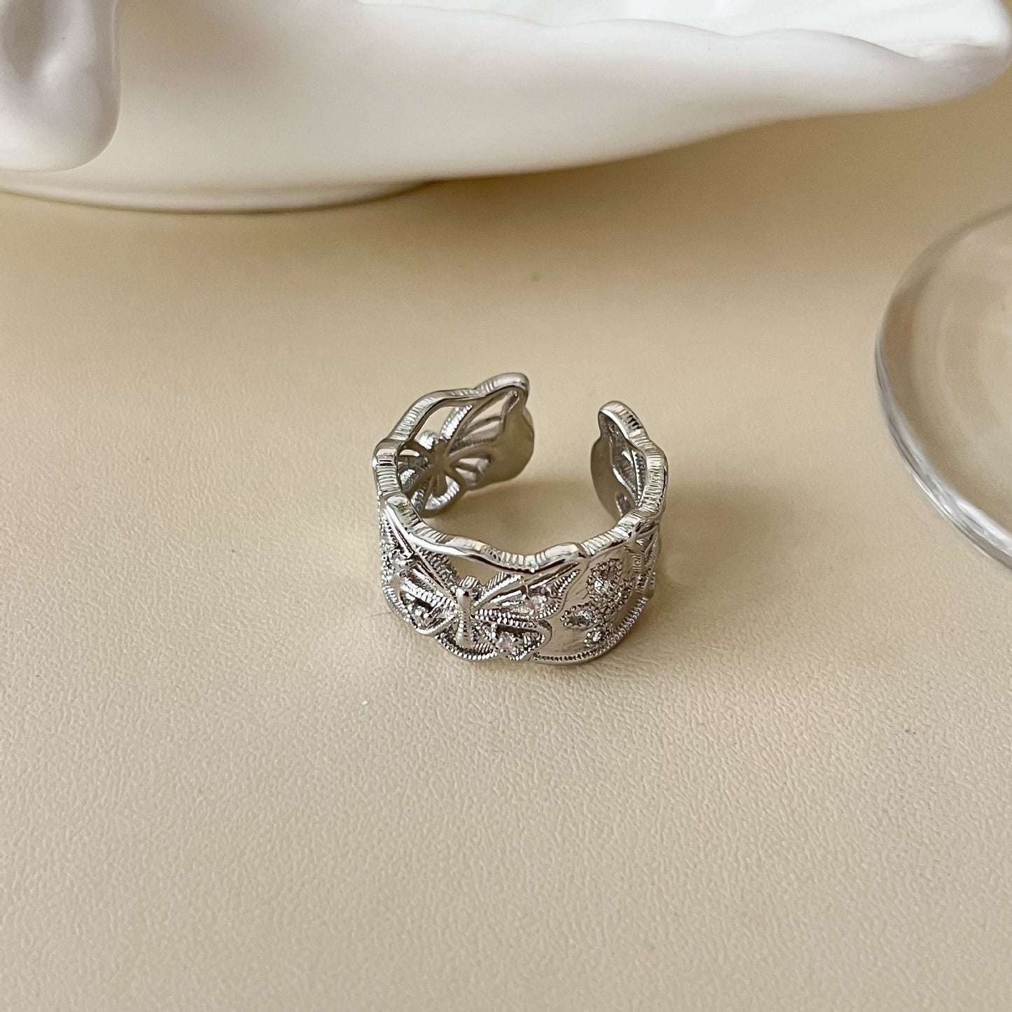 Women's Old Money Style Irregular Cross Hollow Out Open-end Zircon Unique Ring