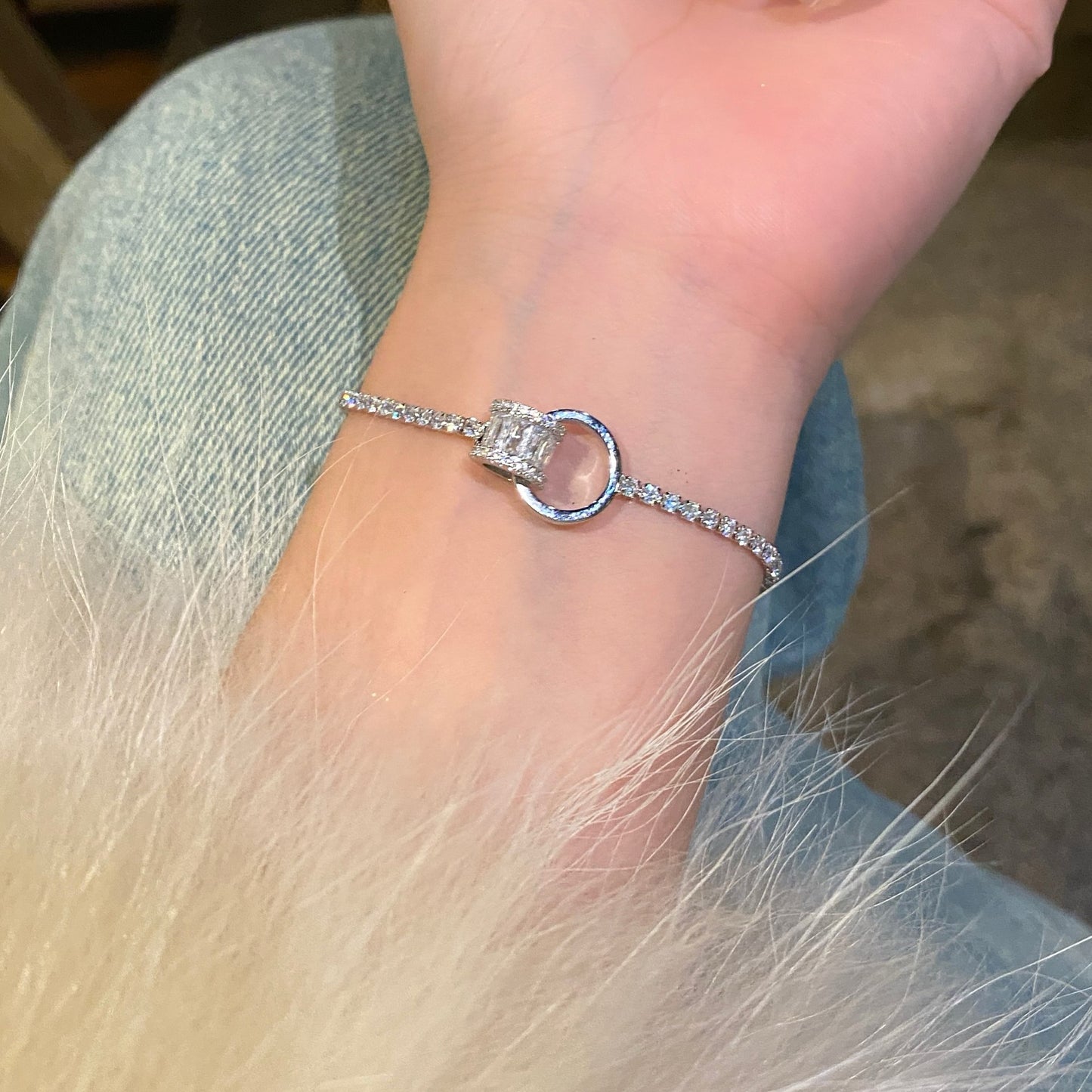 Women's French Style Refined Zircon Flower High-grade Light Luxury Niche Personality Bracelet