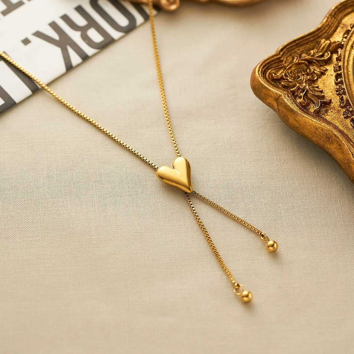Extravagant Love Heart Peach Titanium Steel Female Niche High-grade Clavicle Necklace