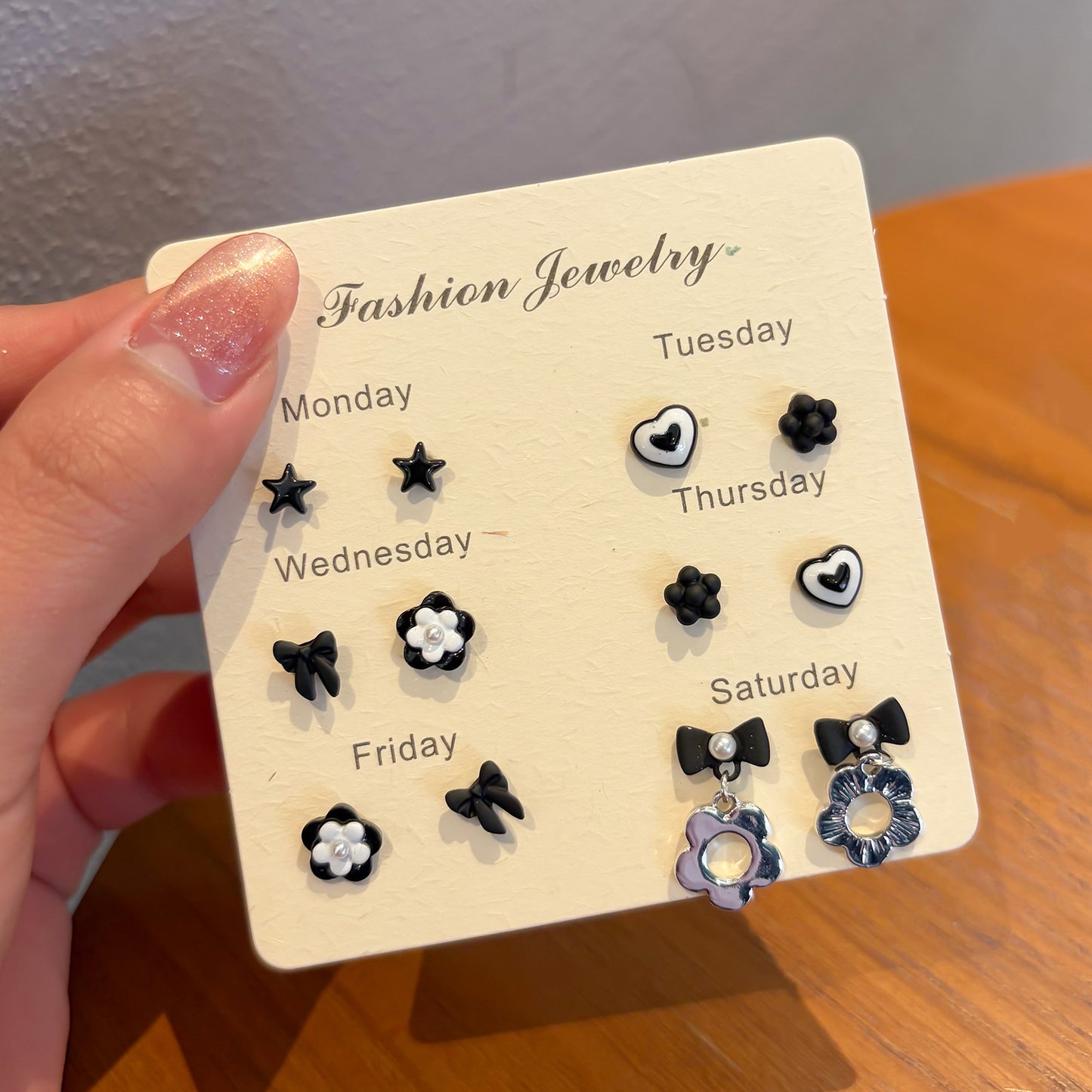 Women's Elegant Simple Cute Cartoon Niche Design Rings