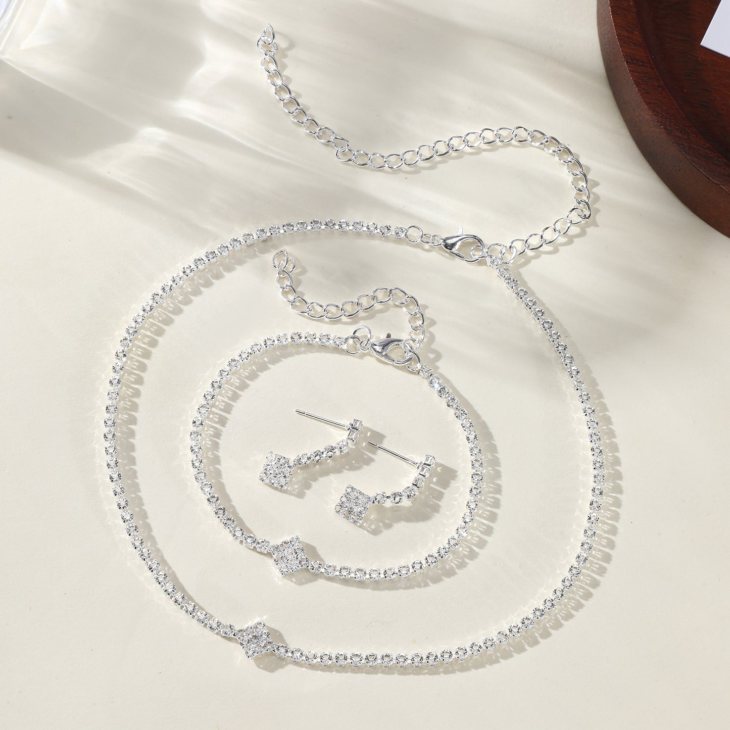 Affordable Luxury Fashion Three-piece Elegant High Necklaces