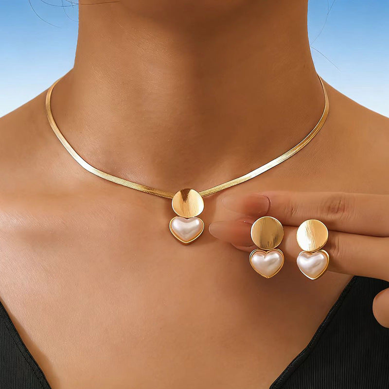 Love Heart Suite Niche Design Clavicle Chain Commute Jewelry Set