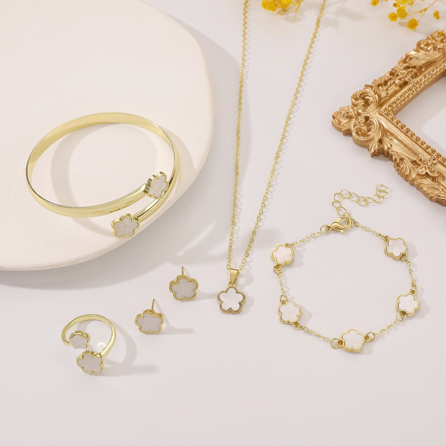 Lucky Flower Parthenocissus Grass Ear Female Jewelry Set