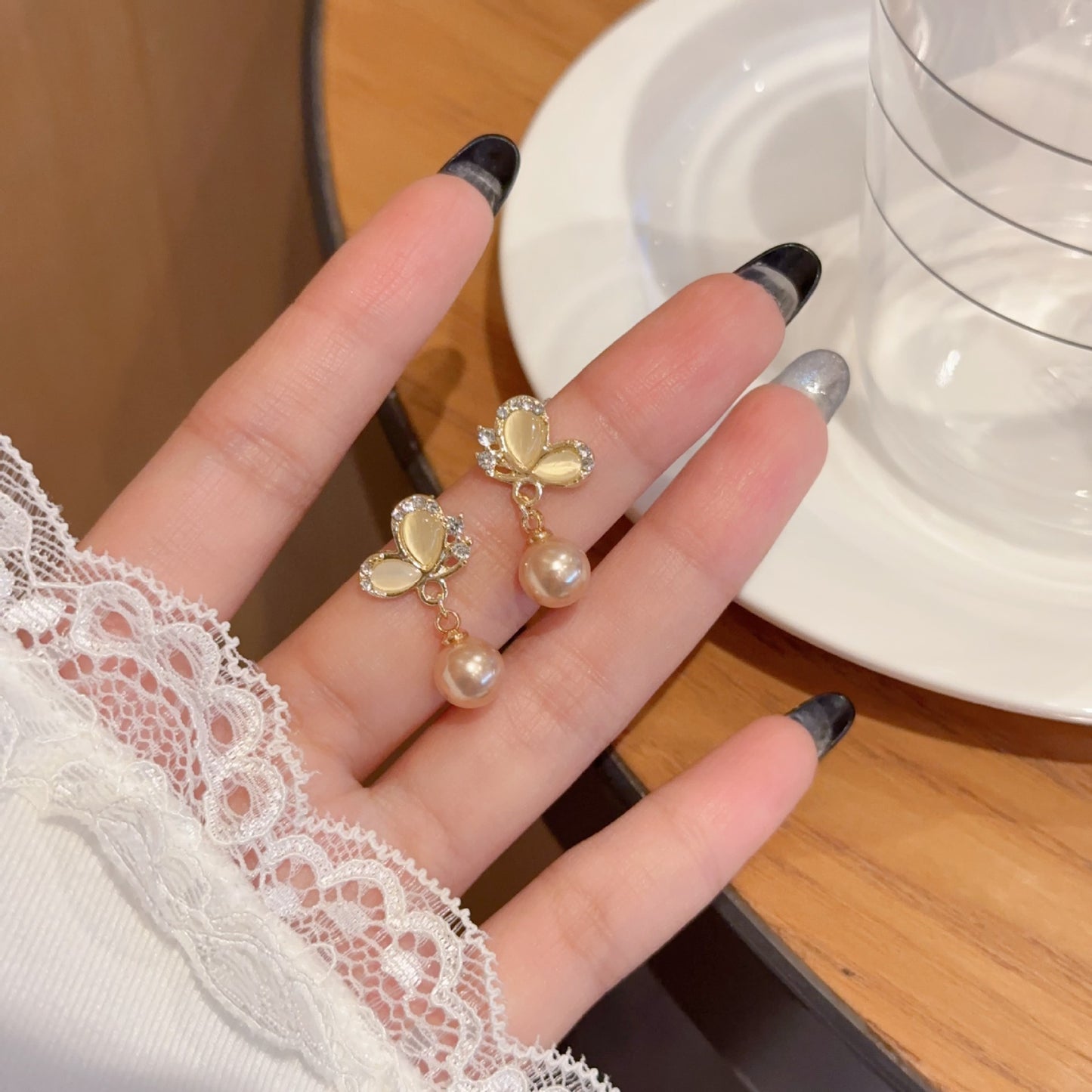 Luxury Fashion Versatile Elegant High-grade Sweet Cool Personality Earrings
