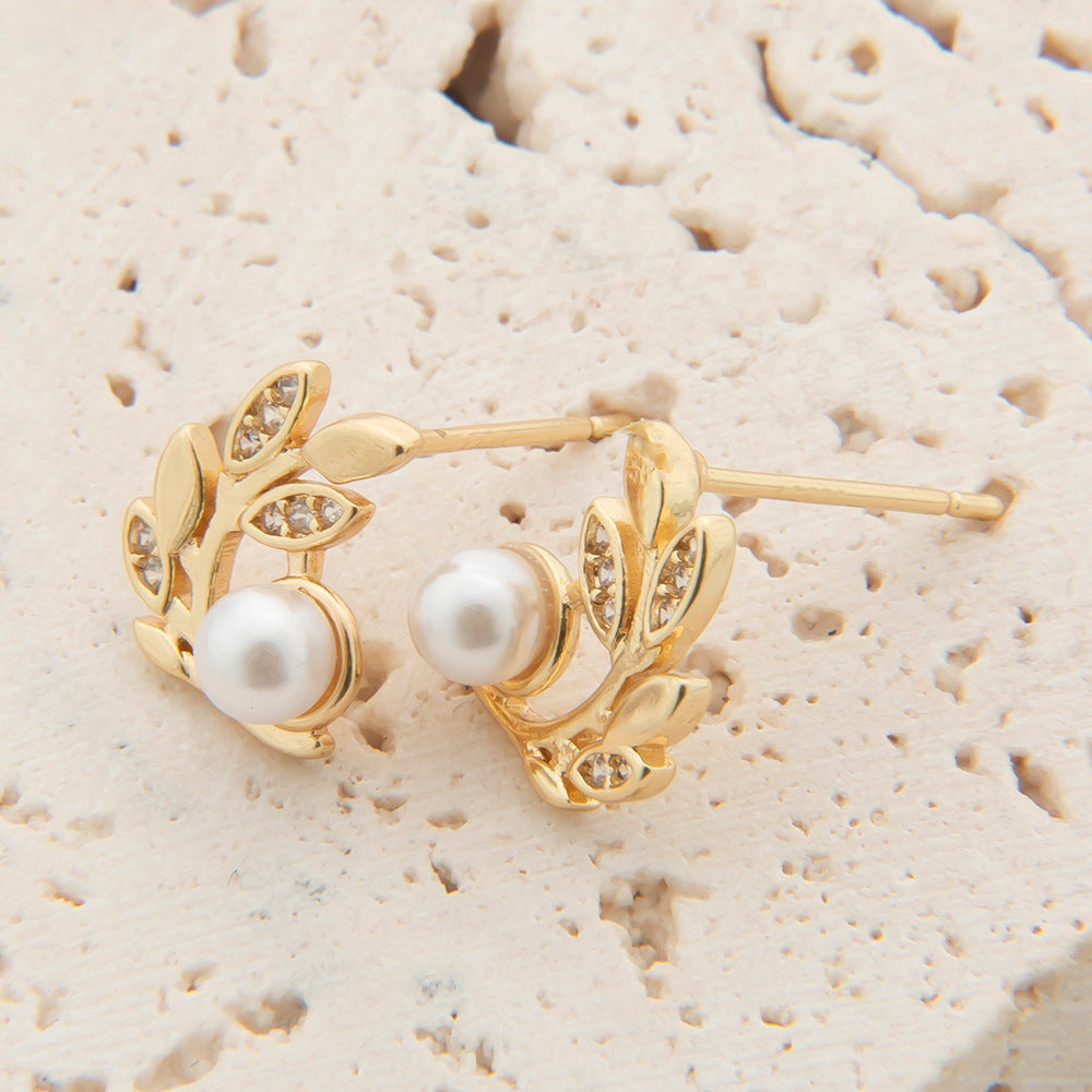 Affordable Luxury Style Zircon Leaf-shaped Simple Rings