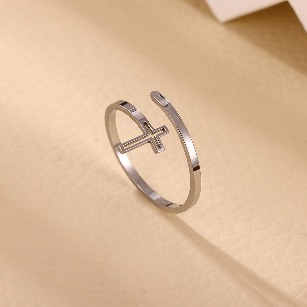 Open Niche Creative Hollow Daily Wear Couple Ring