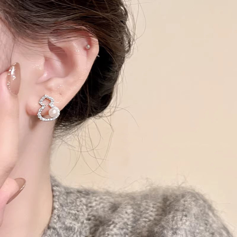 Luxury Micro Inlay Rhinestones Gourd Temperament Wild Pearl Ear Clip Stud Earrings