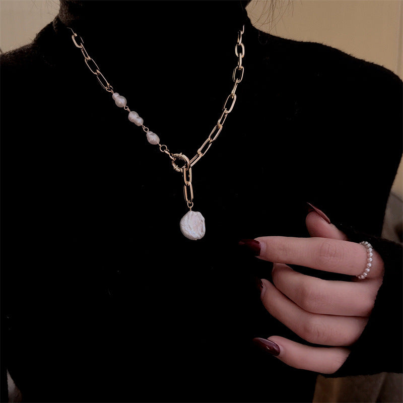 Women's Baroque Freshwater Pearl Elegant High-grade Light Luxury Clavicle Necklace