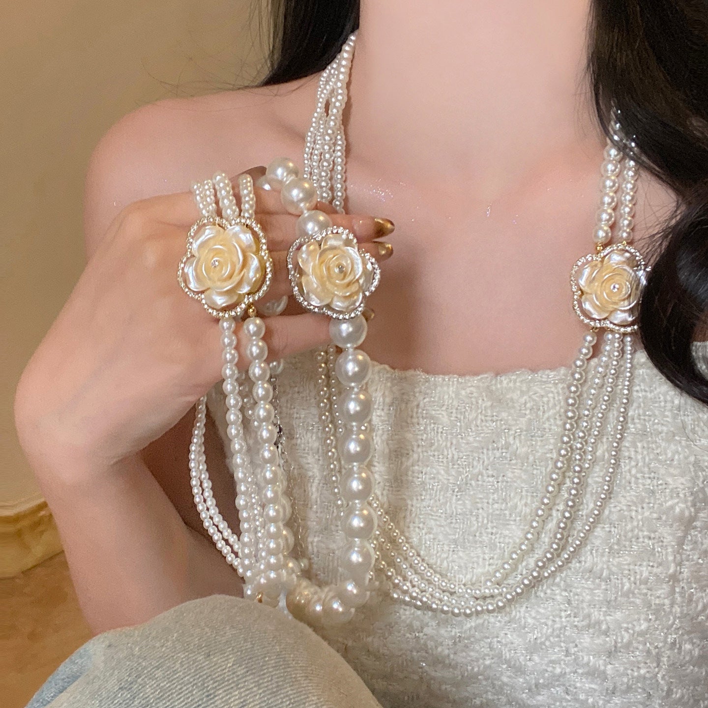 Pearls Diamond Flower French Elegant Retro Temperament Clavicle Chain Light Necklaces