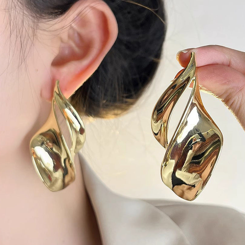 Needle Irregular Leaf Twisted Ear Exaggerating Unique Fashion Trendy Earrings