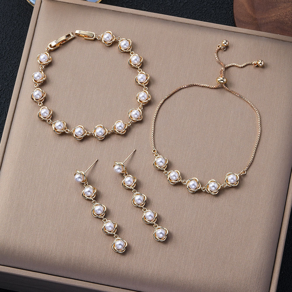 Luxury French Pearl Three-piece Gold Winding Shell Elegant Jewelry Set