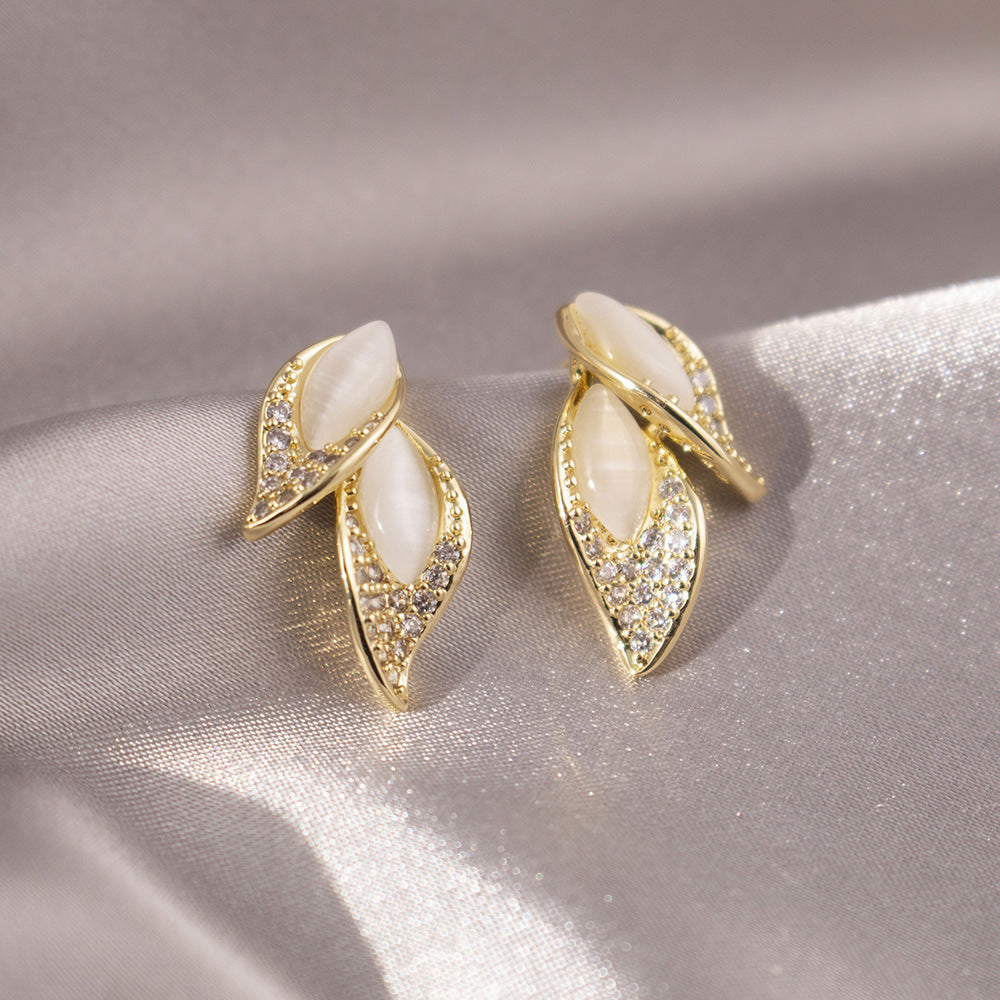 Inlaid Zircon Flower Elegant High-grade Pearl Earrings
