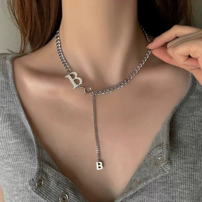 Women's Double Letter Design Sense Light Luxury Minority Clavicle Chain Sweater Necklace