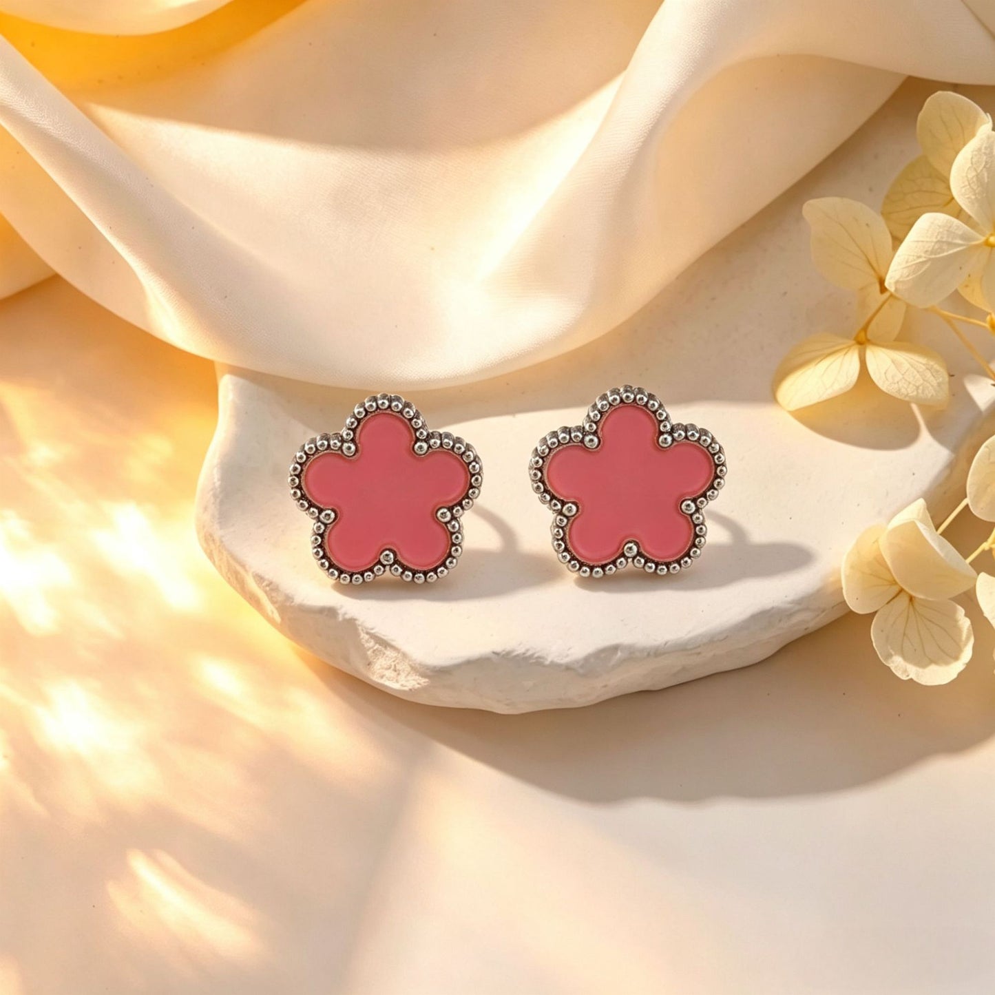 Women's Five-leaf Flower Titanium Steel Ear Design Fashion Exquisite Stud Earrings
