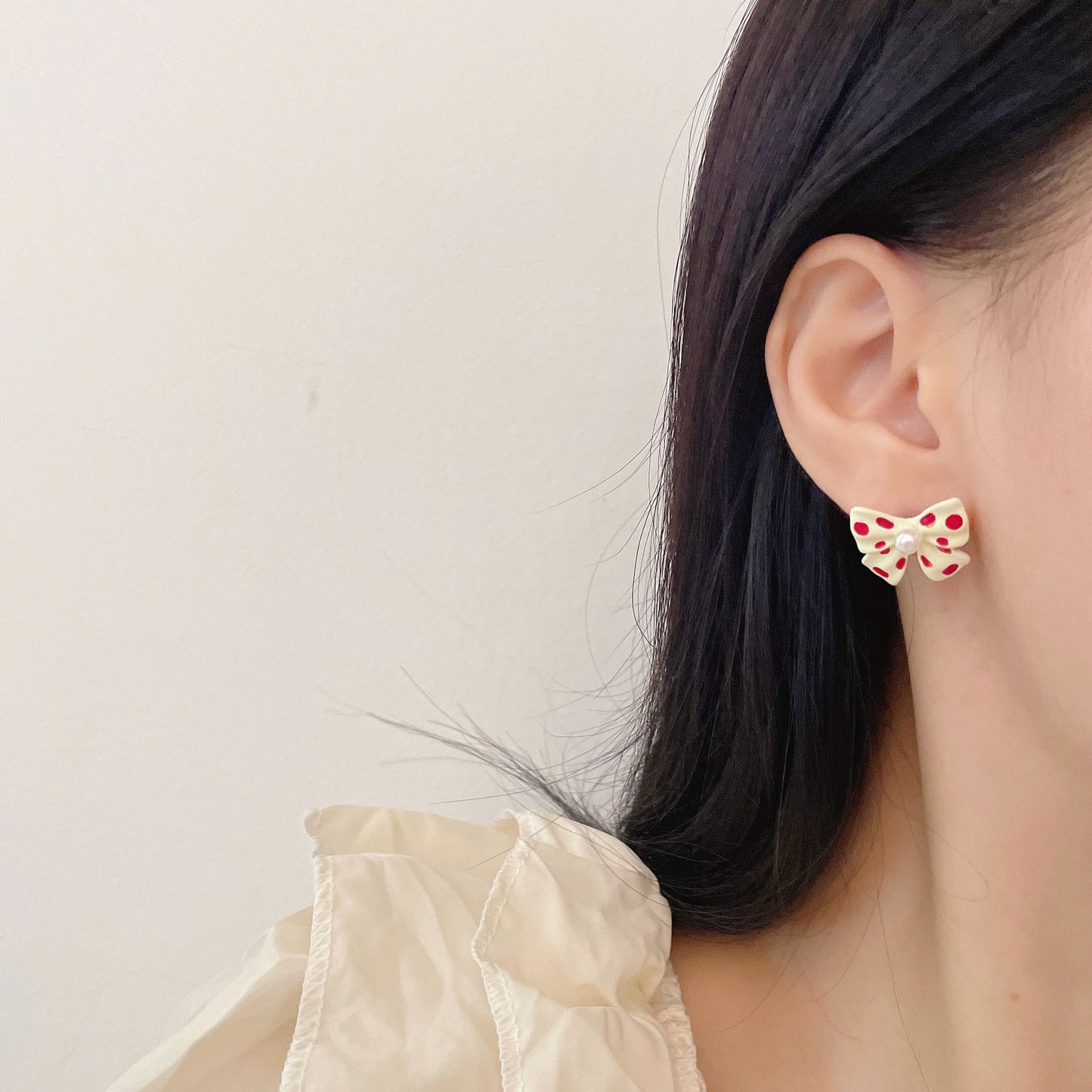 Gentle Temperament Polka Dot Bow Female Earrings