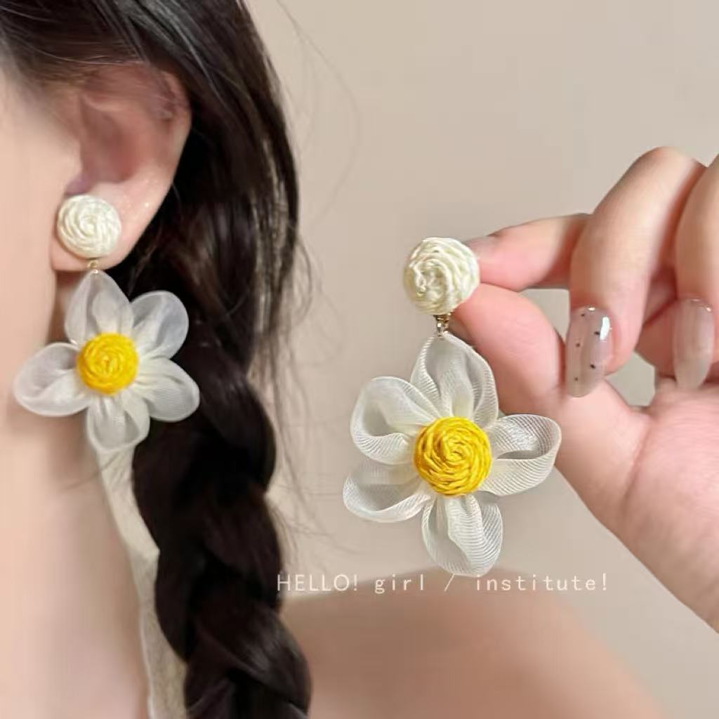 Women's Super Fairy Dopamine Color Mesh Flower Tassel For Unique Beautiful Earrings