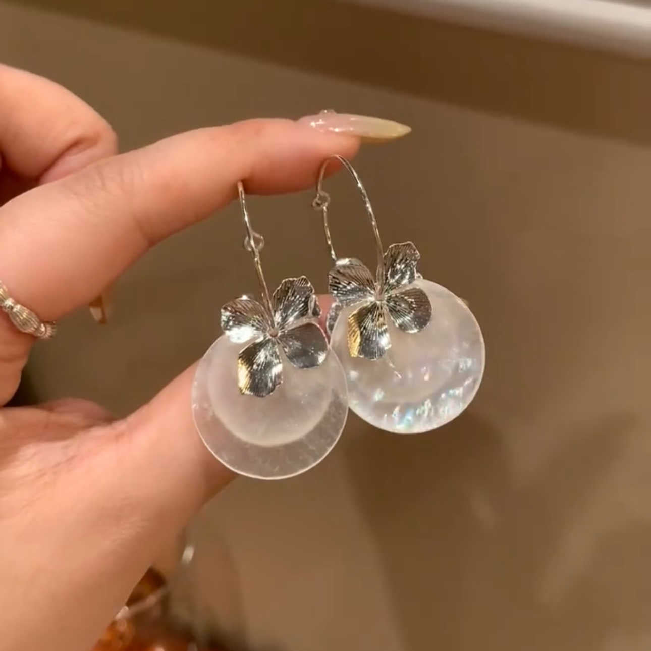 Women's Super Fairy Cold Feeling Shell Flower High Sense Ear Seaside Earrings