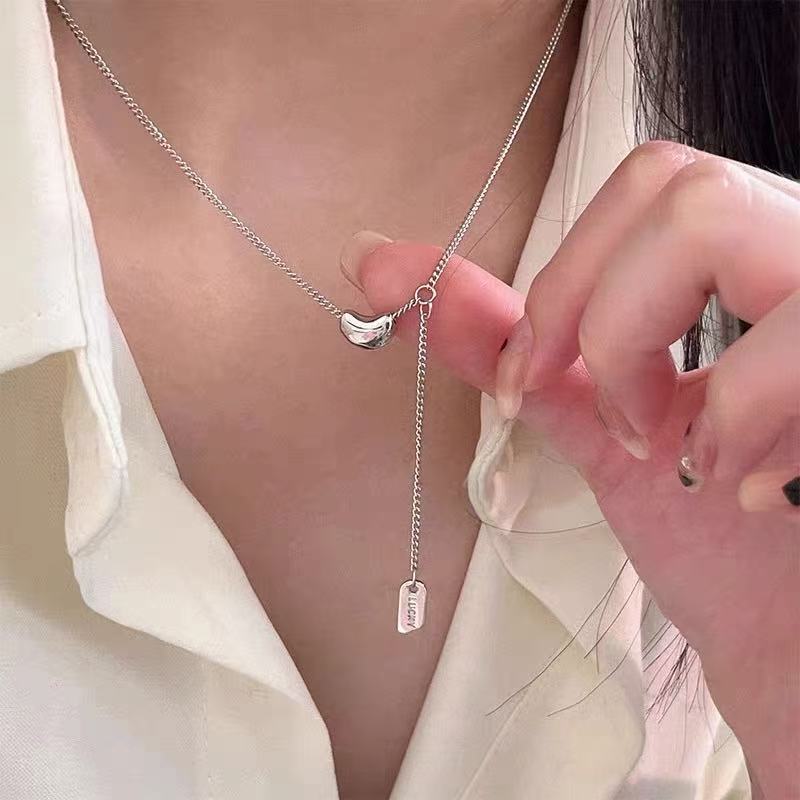Women's Sier Lucky Beads Bowknot Clavicle Chain Light Luxury Minority High-grade Necklace