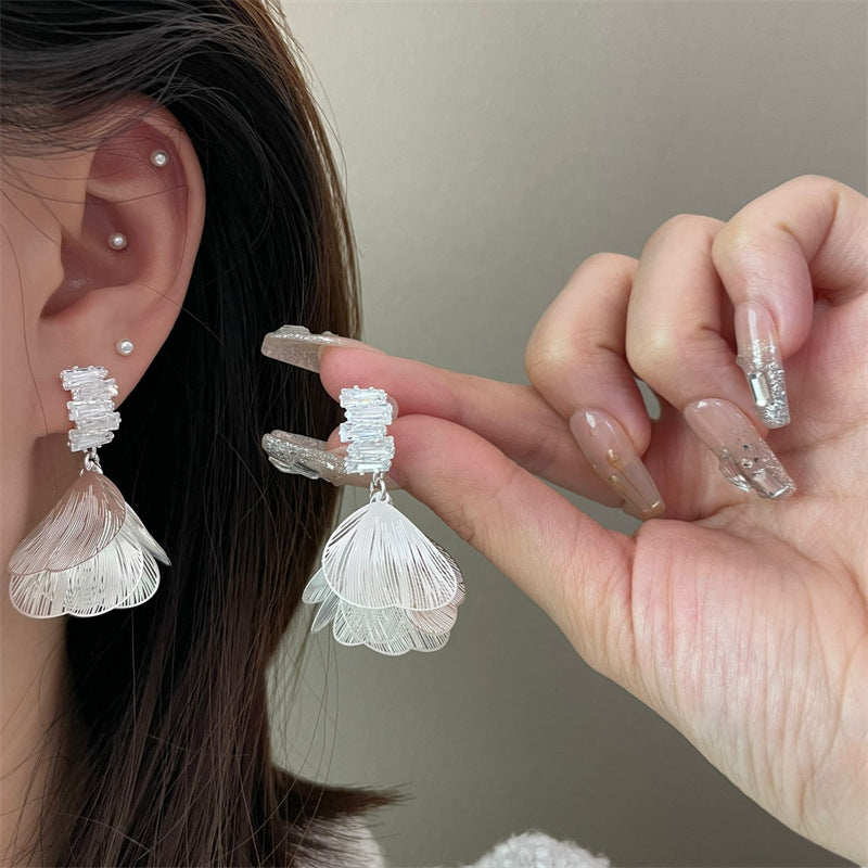 Sense Lace Screen Petal Fringed Sier Rings