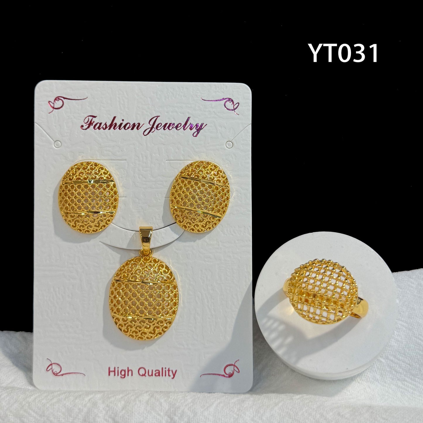Gilding Hollow Pattern Niche Design Disc Pendants