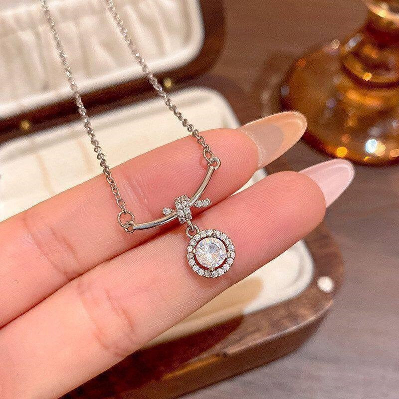 Women's Wind Clavicle Chain Design Love High-grade Necklace