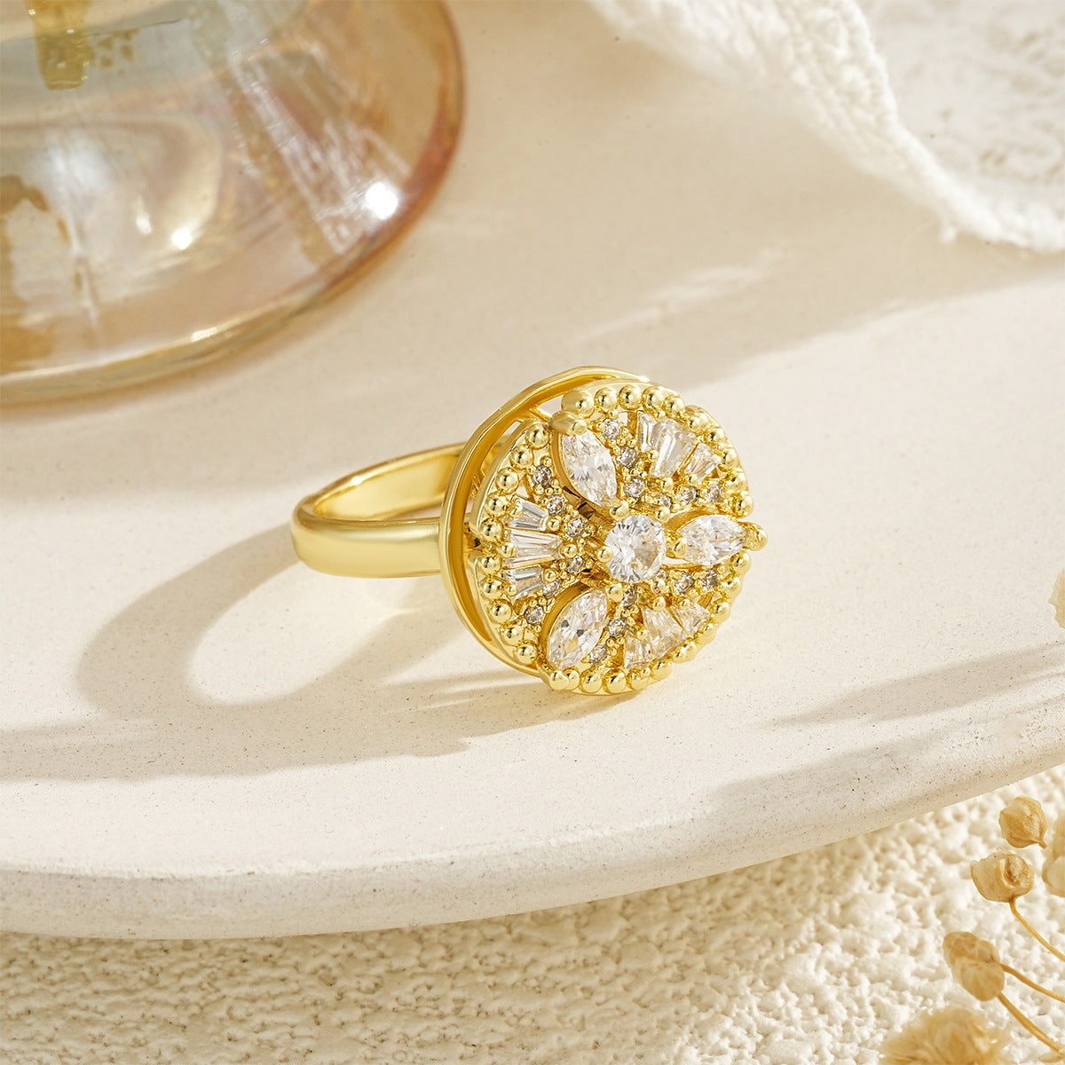 Women's Decompression Spinning Gold-plated Flash Niche High Sense Zircon Rings