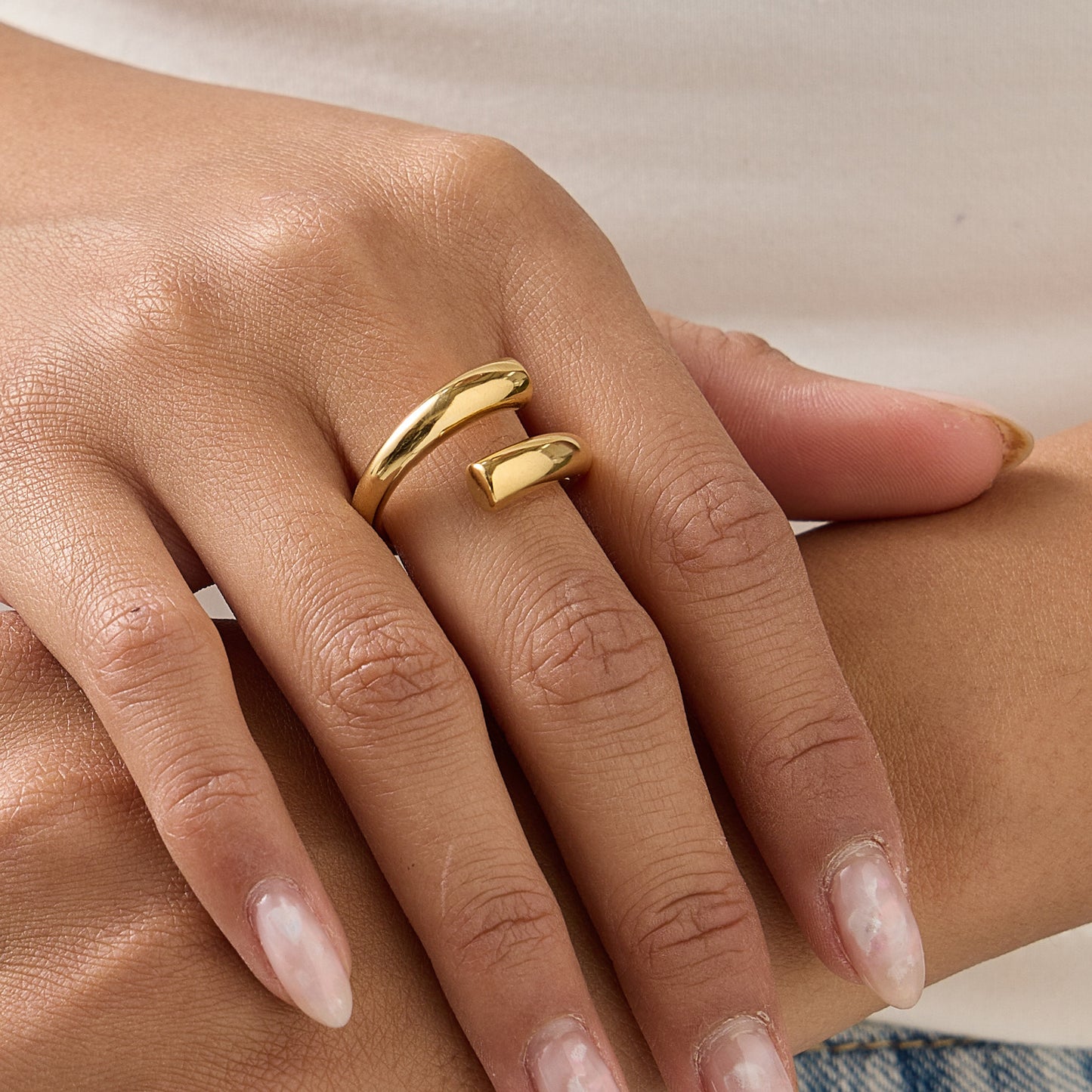 Women's Solid Simple Open Gold-plated Baroque Design Bracelets