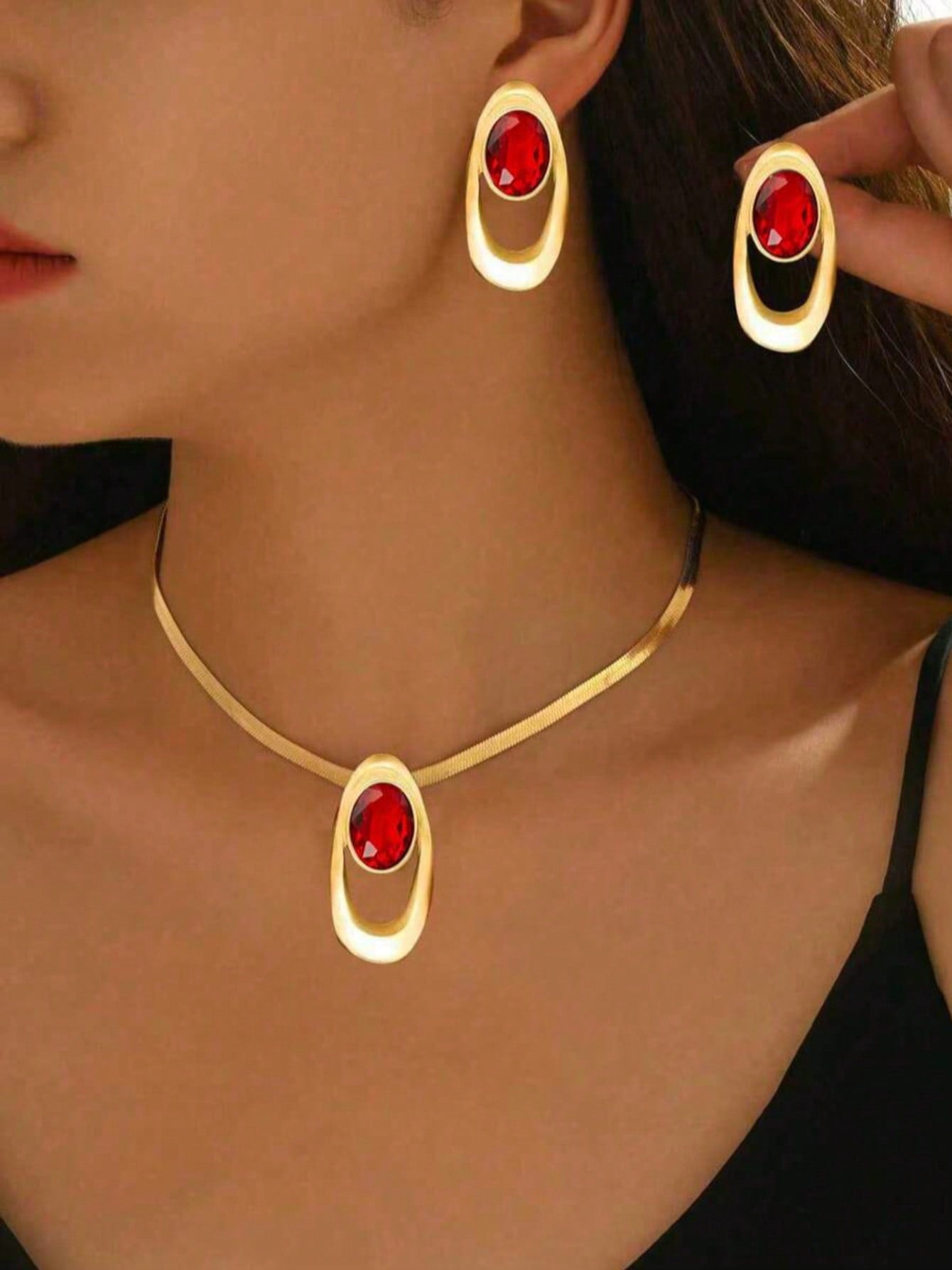 Durable Women's Niche Glossy Design Long Jewelry Set