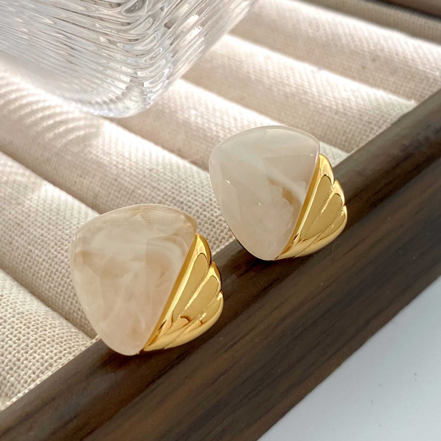 Design Irregular Geometric Light Luxury Commuter Earrings