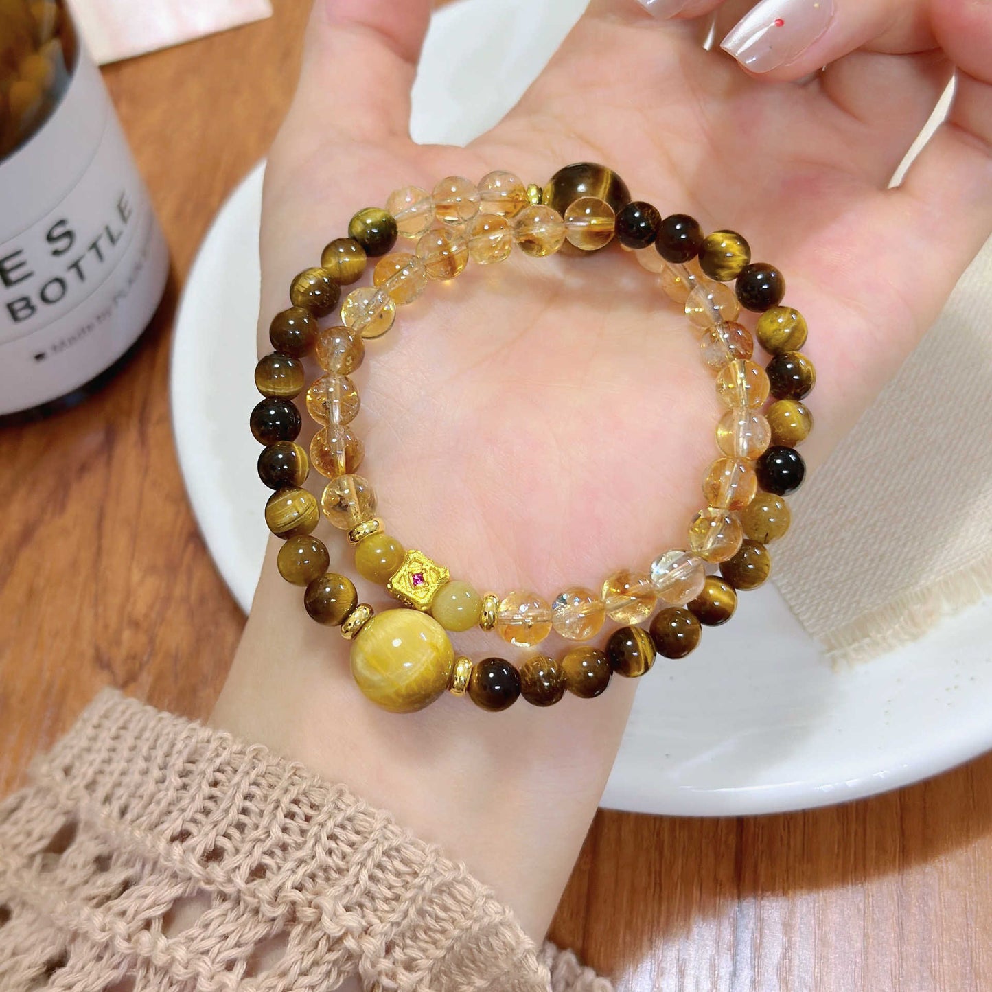 Women's Minority Tigereye Goldfish Simple High Class Elegant Hand Bracelet