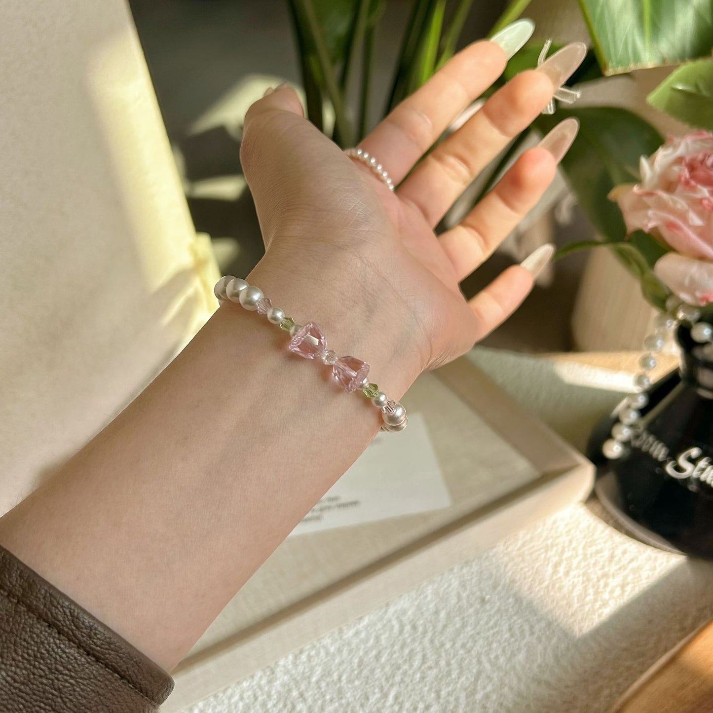 Limited Pink Crystal Lily Shell Pearls Design Exquisite Bracelet