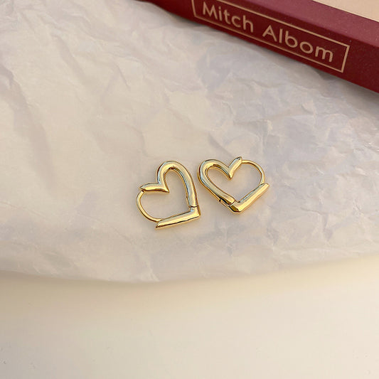 Women's Compact Metal Heart Ear Clip Fashion Earrings