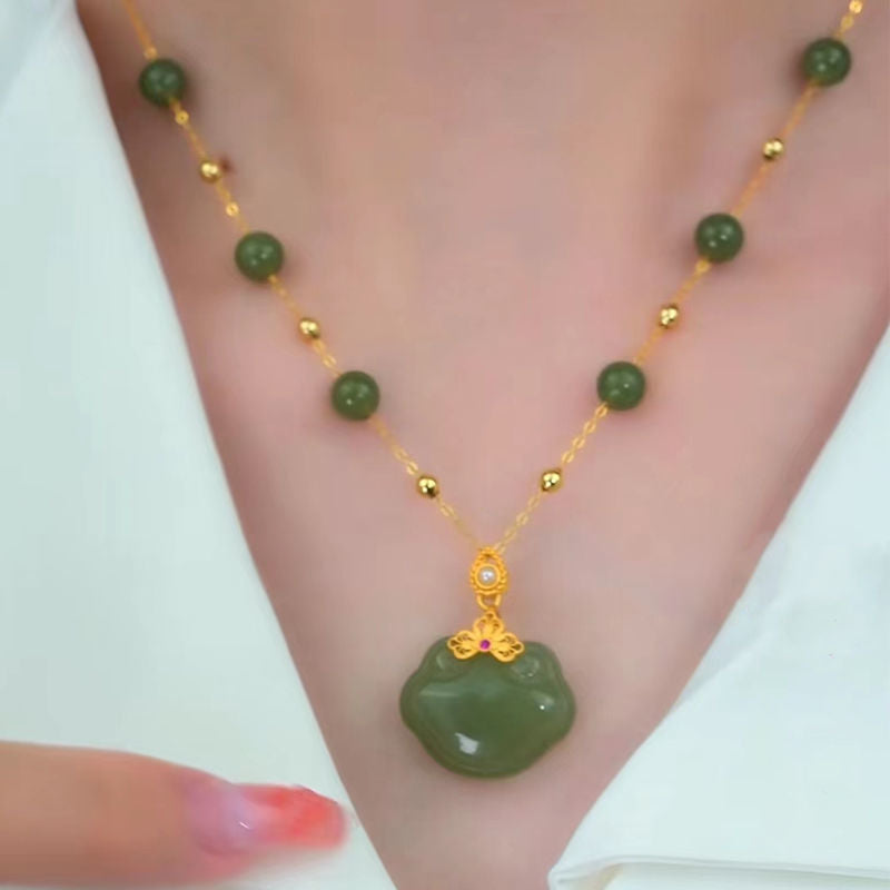Jade Bamboo Graceful Fashionable Personalized Clothing Necklaces
