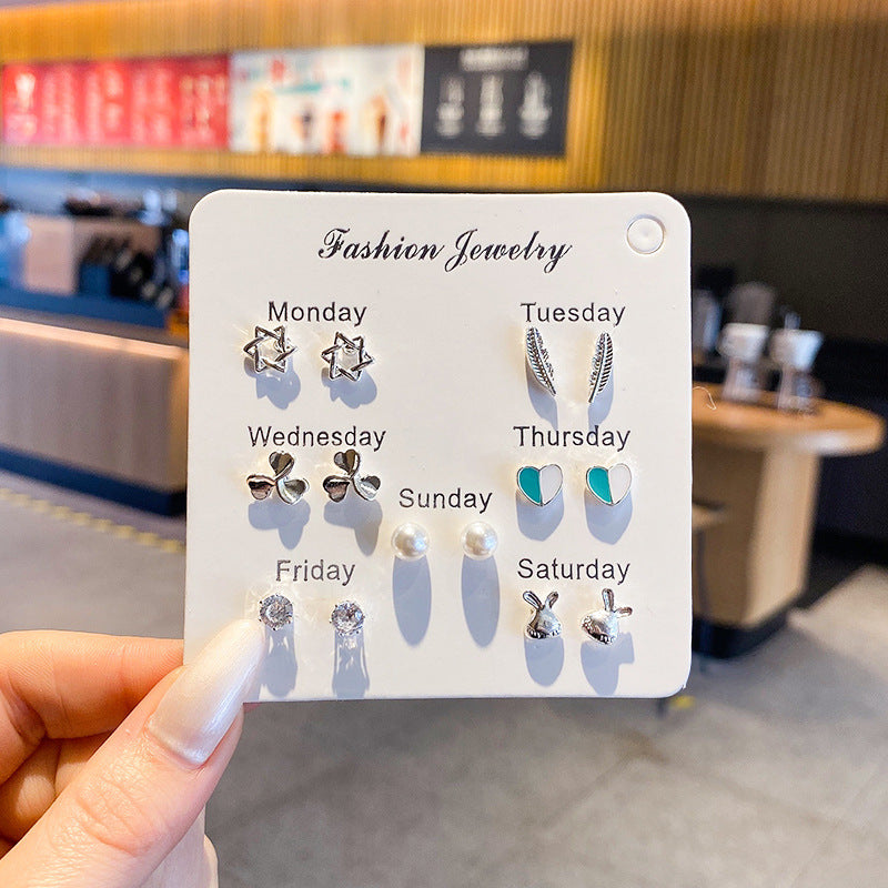 Women's Bone Niche Clips Light Luxury Elegant Stud Earrings