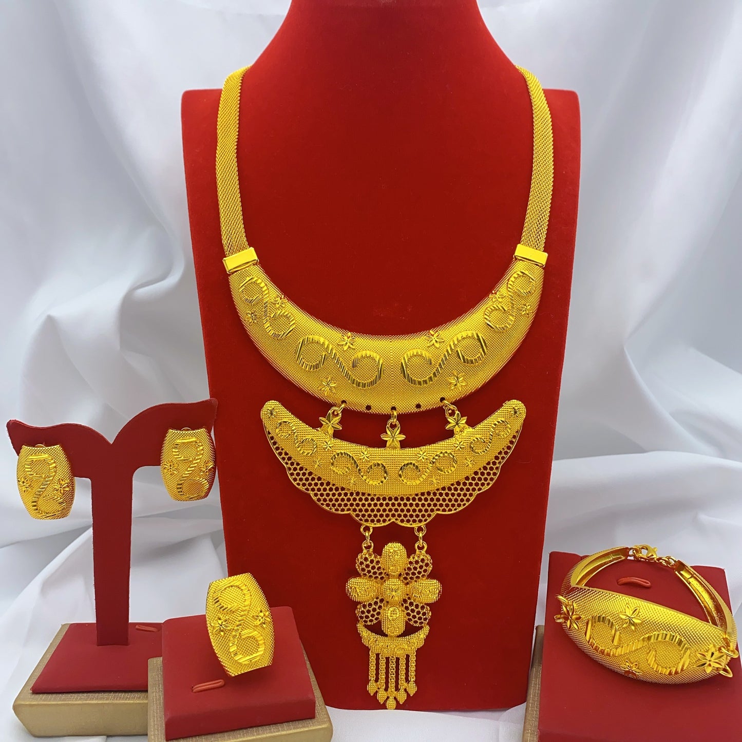 Innovative New Women's Gold-plated Bridal Indian Rings