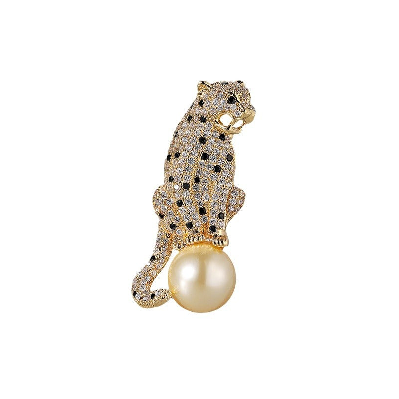 Men's High-grade Copper Zircon Leopard Brooch Personality Pearl Animal Brooches