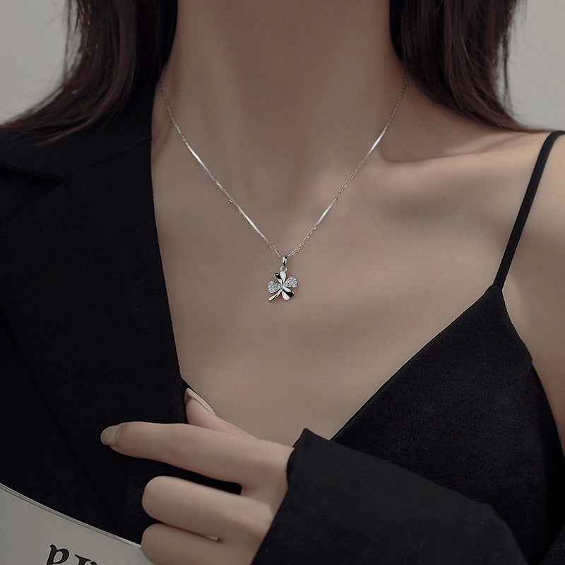 Women's Lucky Four-leaf Clover For Affordable Luxury Fashion Niche Necklaces