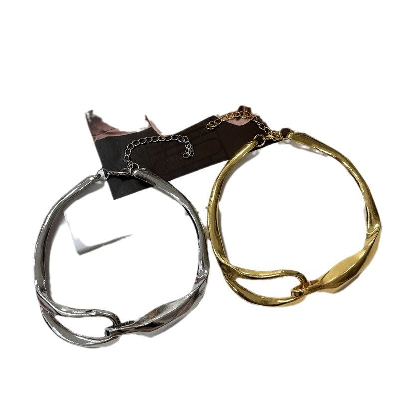Thick Buckle Female Light Luxury Minority Clavicle Necklace
