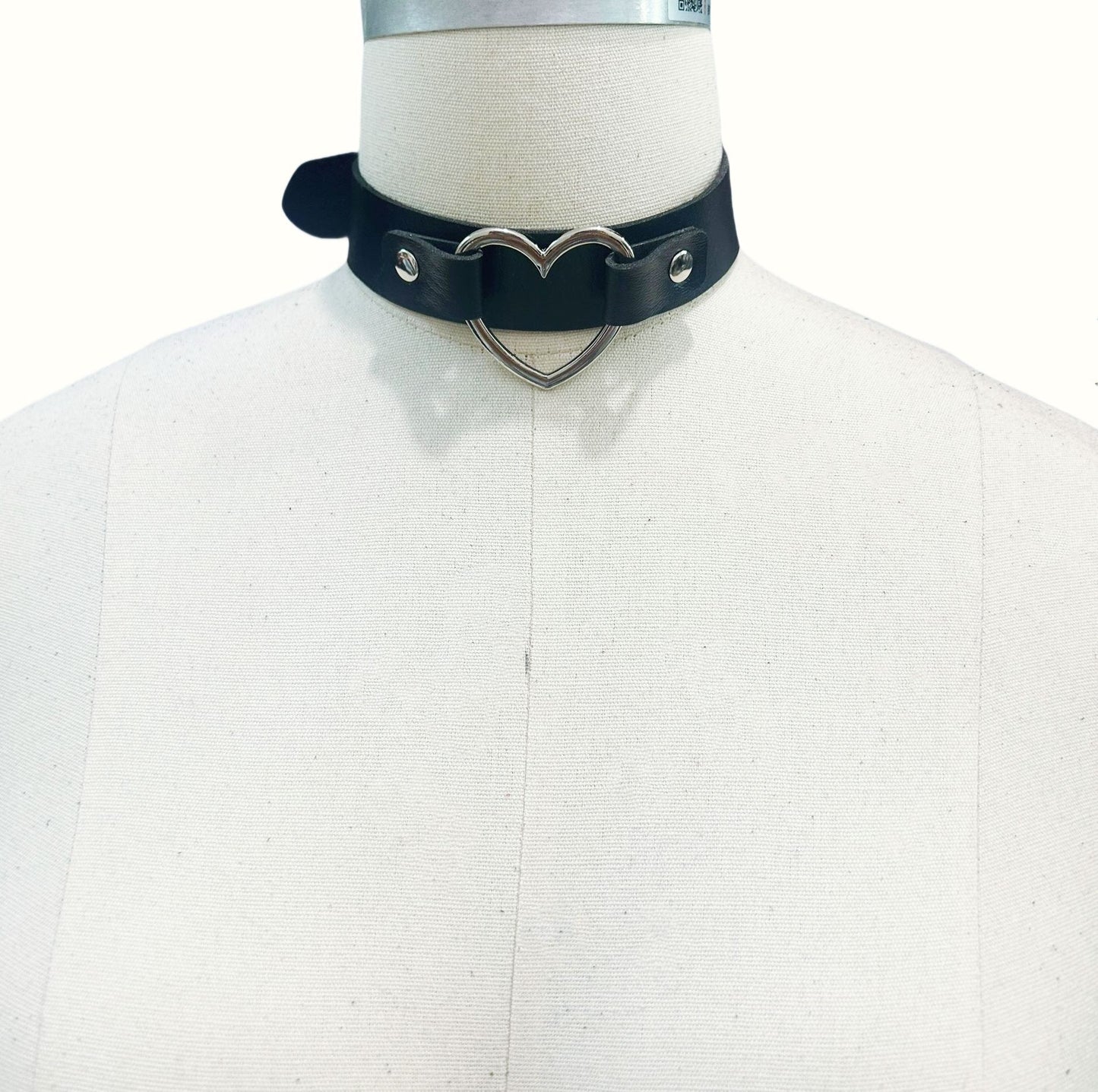 Women's & Men's Selected Punk Street Shot Leather Heart Necklaces