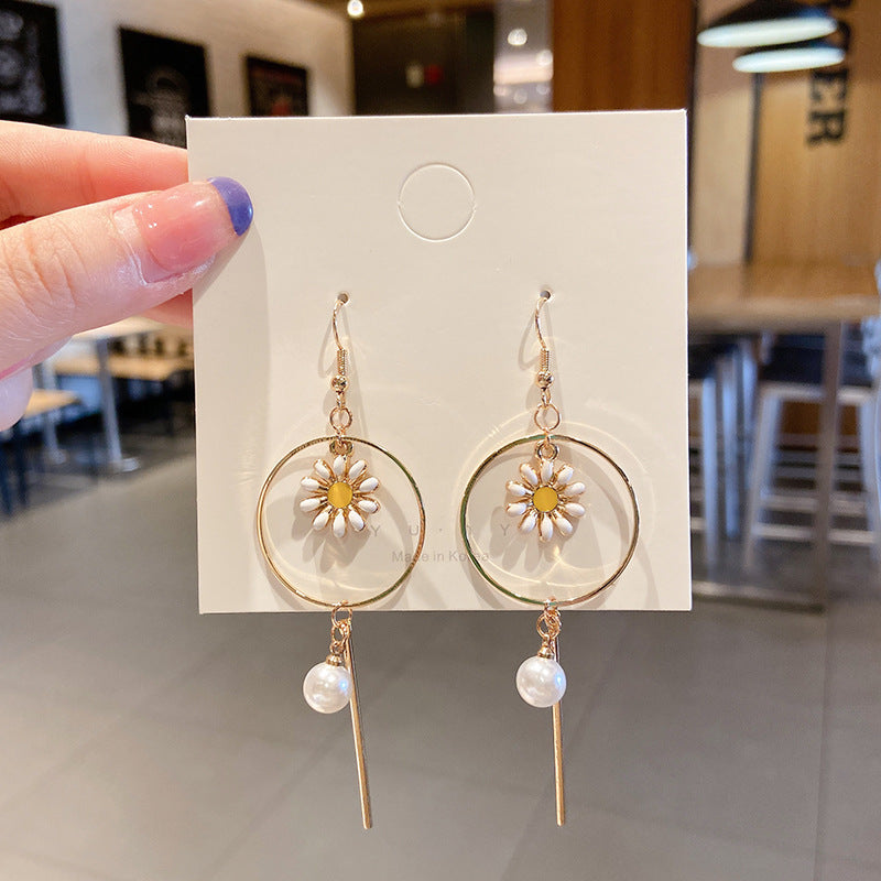 Women's Bone Niche Clips Light Luxury Elegant Stud Earrings